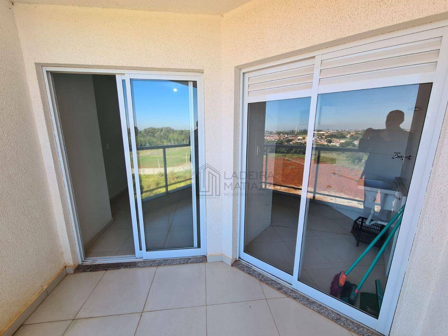 Apartamento para alugar com 2 quartos, 50m² - Foto 10