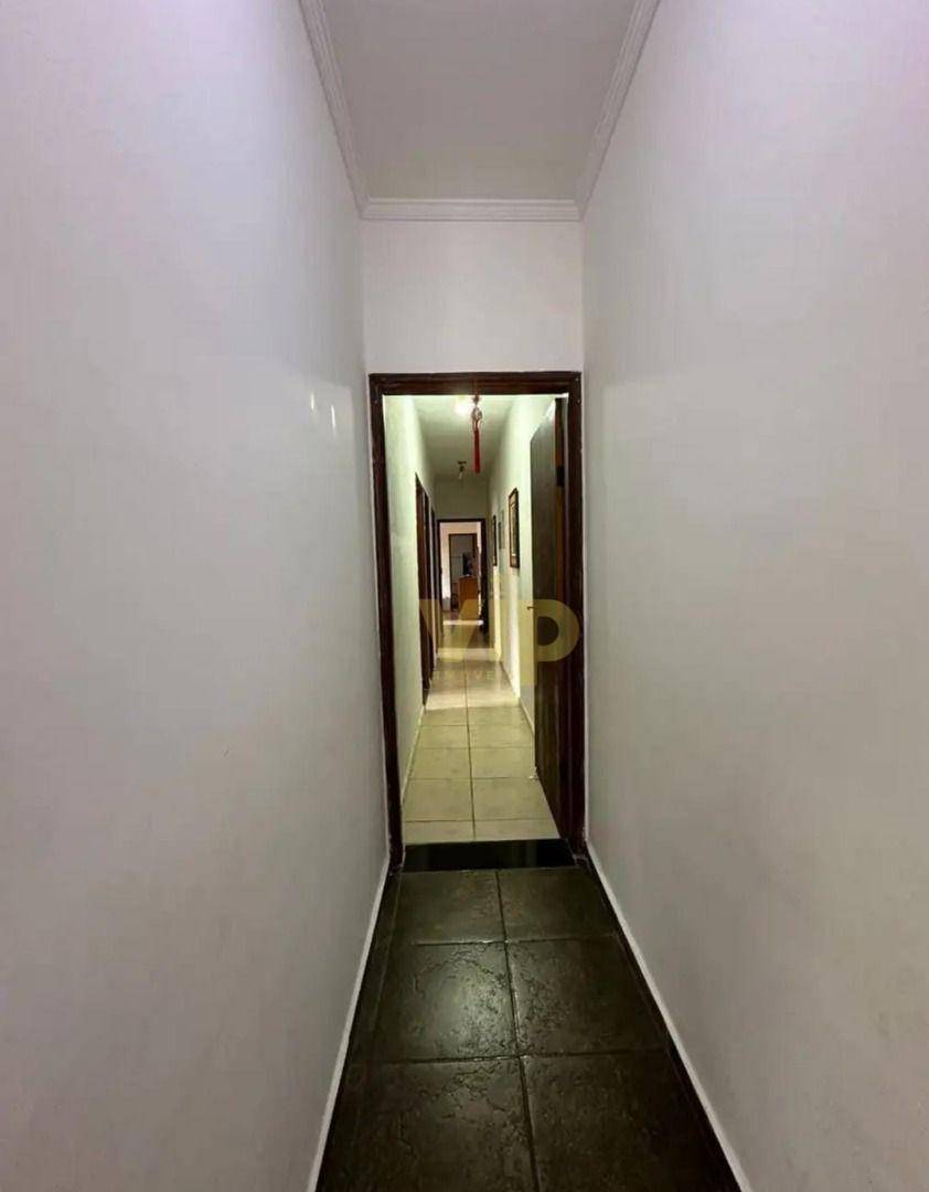 Casa à venda com 3 quartos, 200m² - Foto 16