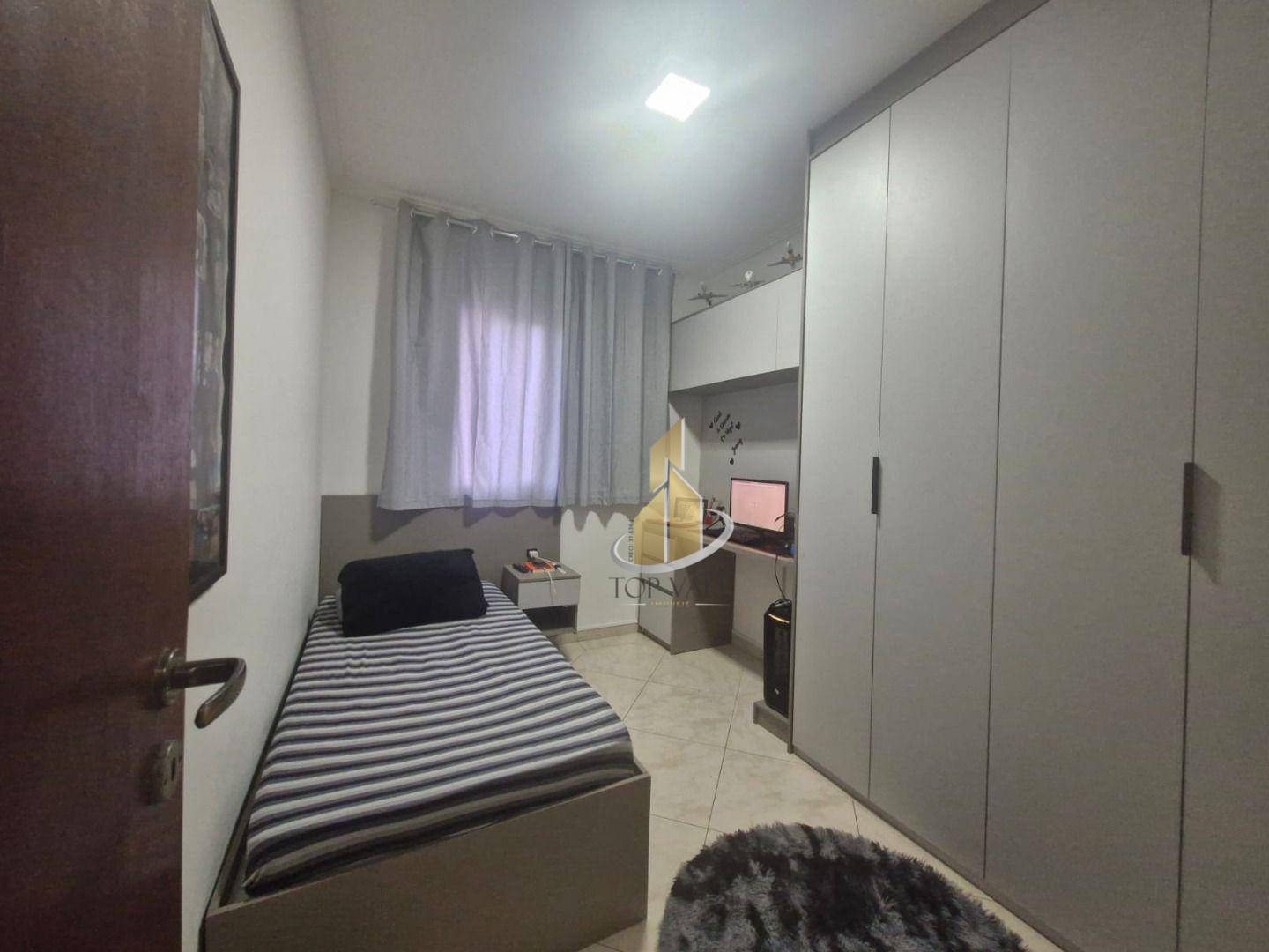 Apartamento à venda com 3 quartos, 83m² - Foto 12