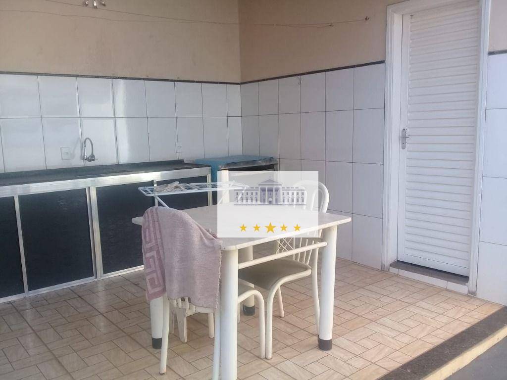 Casa à venda com 3 quartos, 90m² - Foto 5