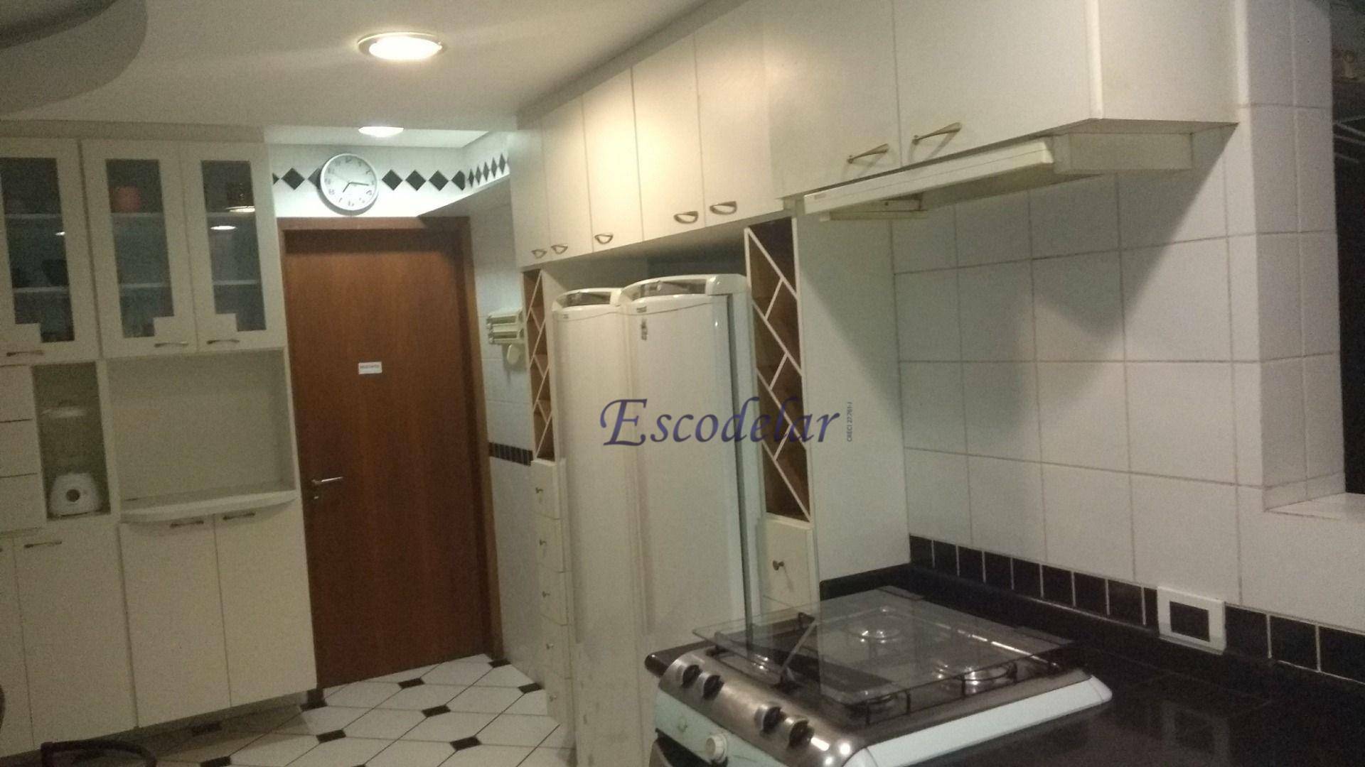 Casa para alugar com 4 quartos, 493m² - Foto 15