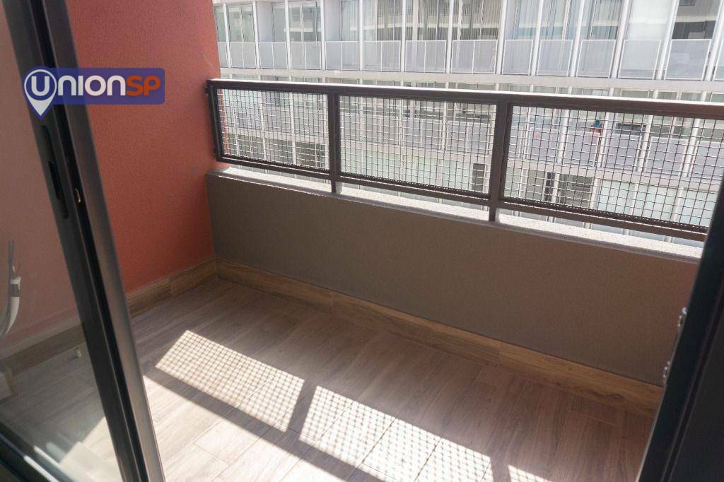 Apartamento à venda com 1 quarto, 33m² - Foto 11