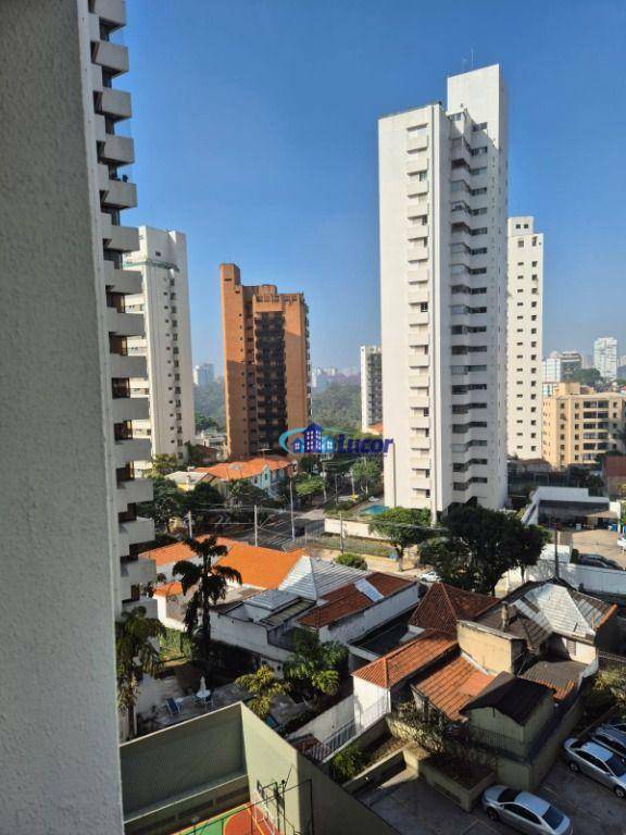 Apartamento para alugar com 3 quartos, 75m² - Foto 13