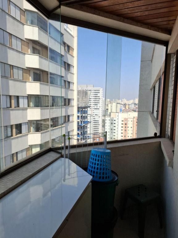 Apartamento à venda com 3 quartos, 97m² - Foto 28