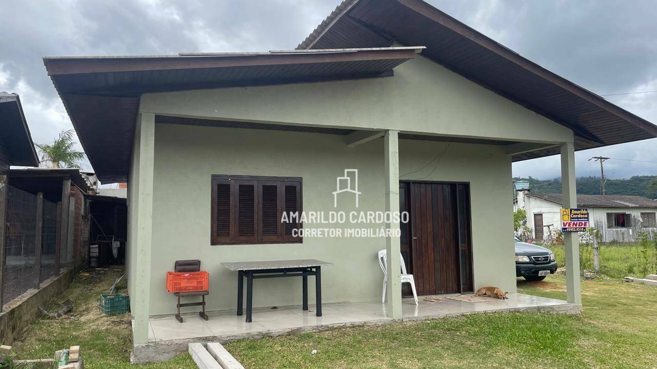 Casa à venda com 2 quartos, 80m² - Foto 2