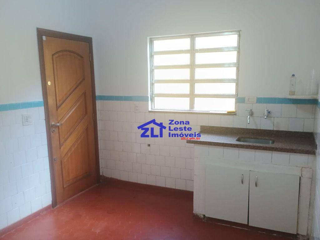 Casa para alugar com 2 quartos, 98m² - Foto 14