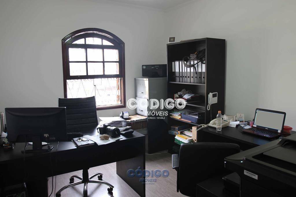 Sobrado à venda com 3 quartos, 305m² - Foto 14