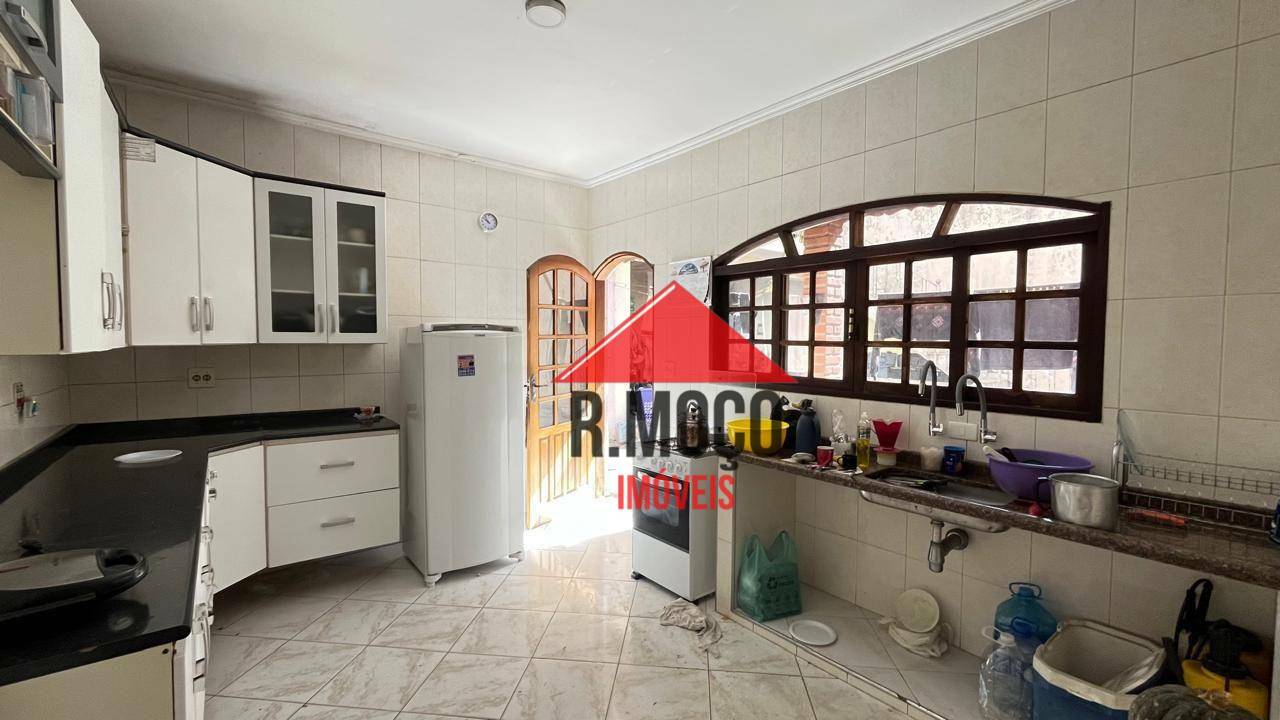 Sobrado para alugar com 3 quartos, 180m² - Foto 11