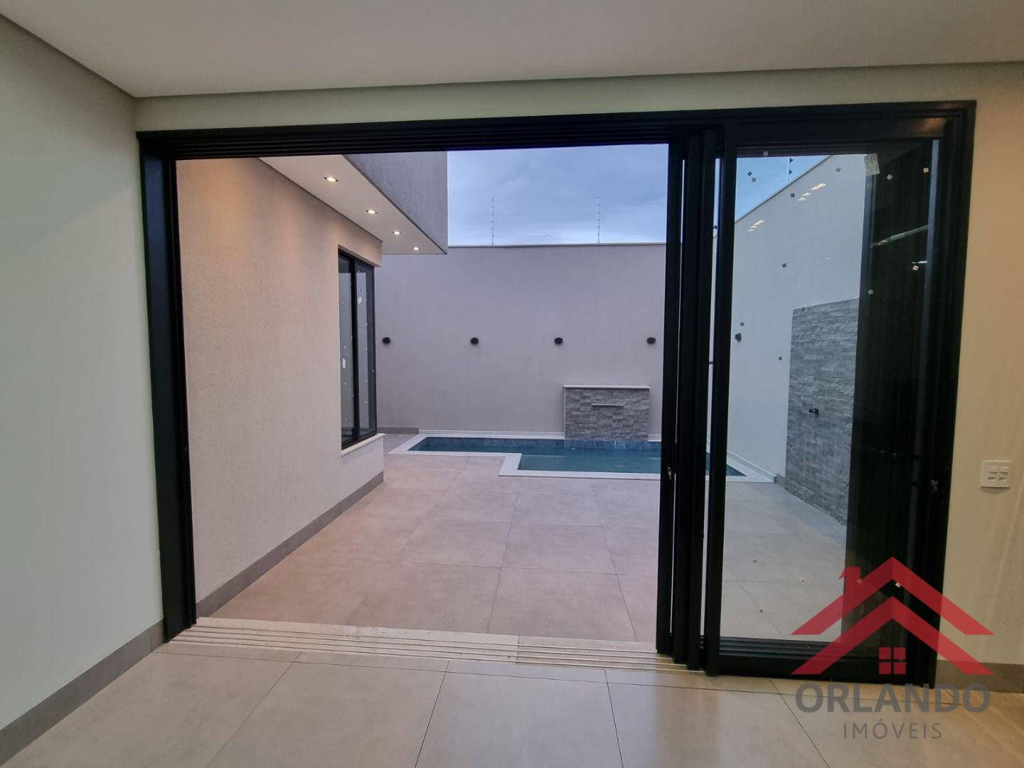 Casa à venda com 3 quartos, 172m² - Foto 8