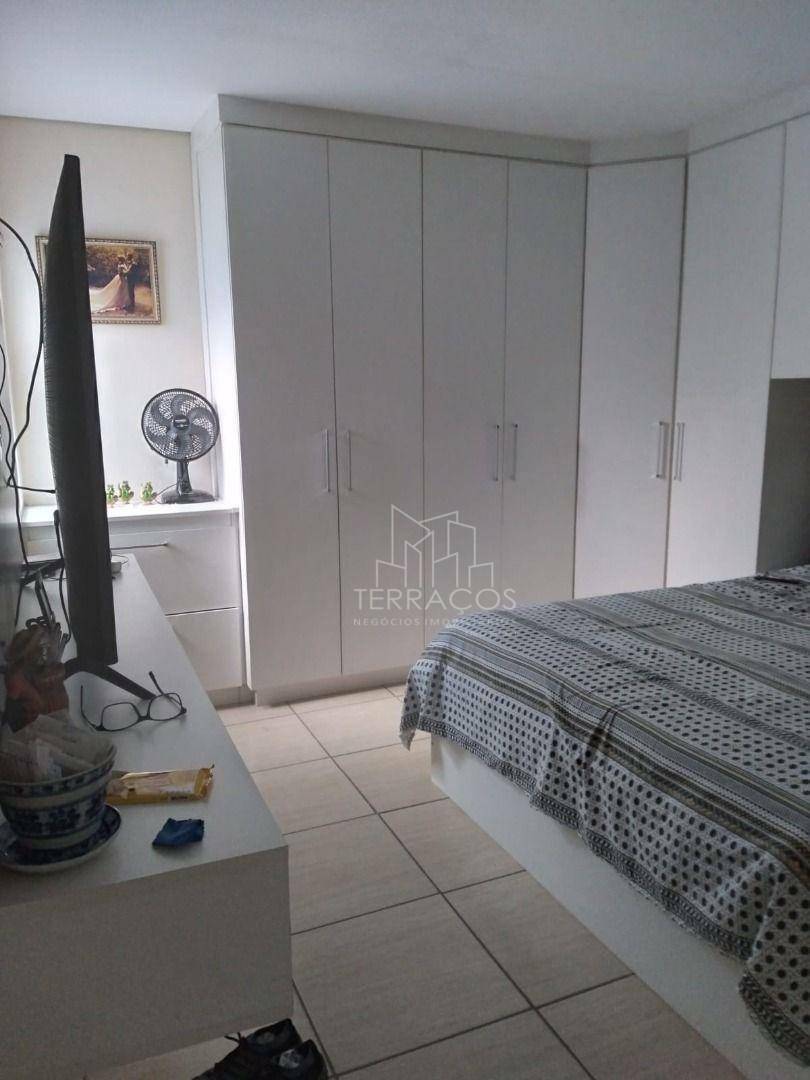 Casa à venda com 3 quartos, 190m² - Foto 15