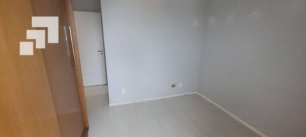 Apartamento à venda com 3 quartos, 59m² - Foto 47