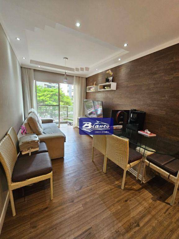 Apartamento à venda com 3 quartos, 78m² - Foto 2