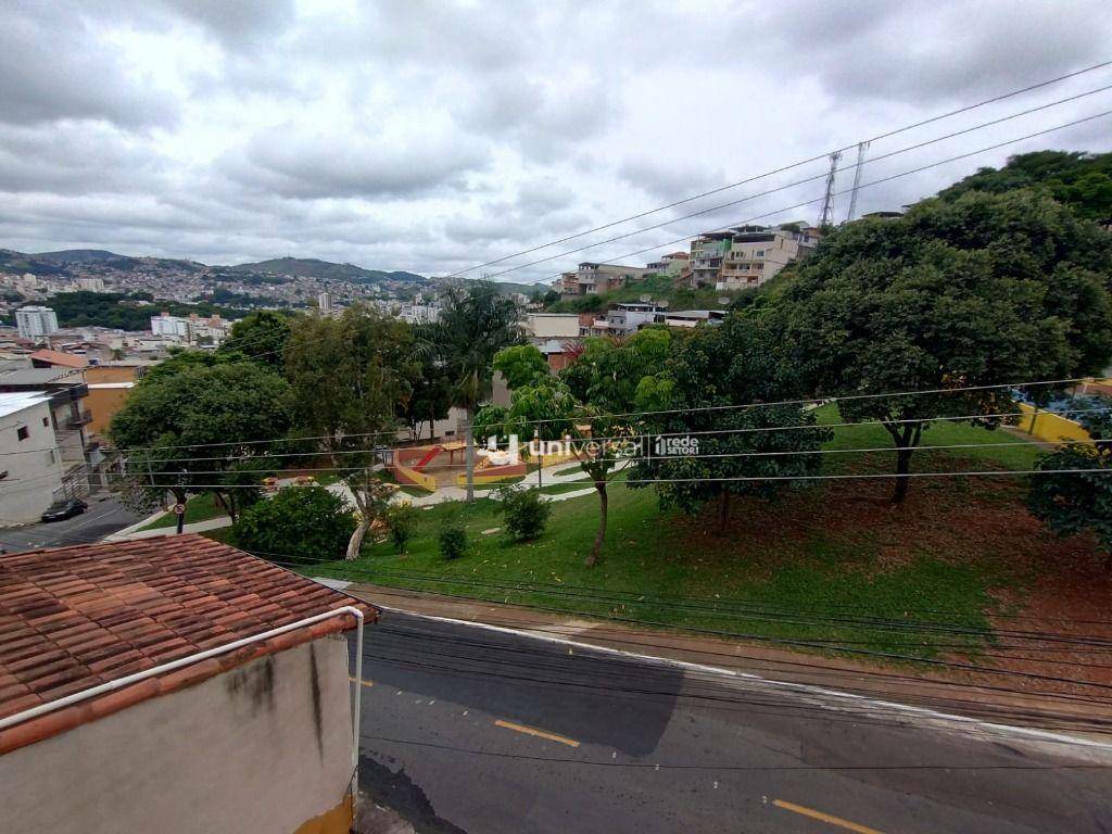 Apartamento à venda com 2 quartos, 108m² - Foto 3