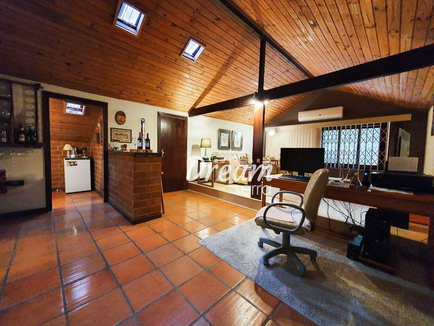 Casa à venda com 5 quartos, 243m² - Foto 50