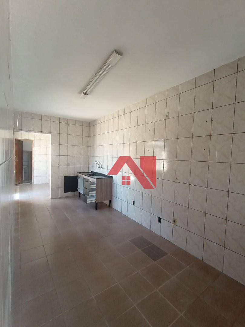 Casa à venda com 3 quartos, 85m² - Foto 8