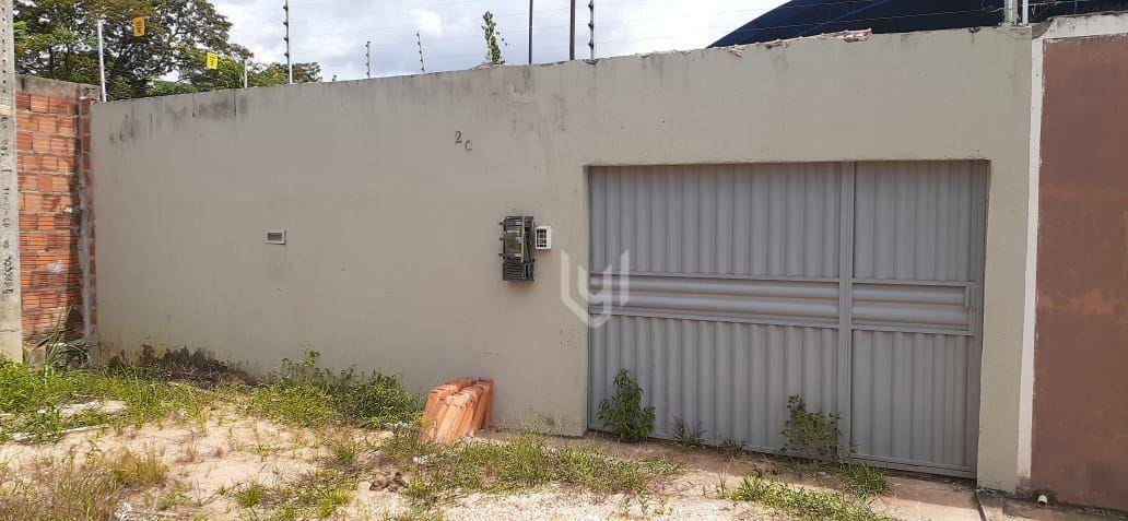 Casa à venda com 2 quartos, 200M2 - Foto 1