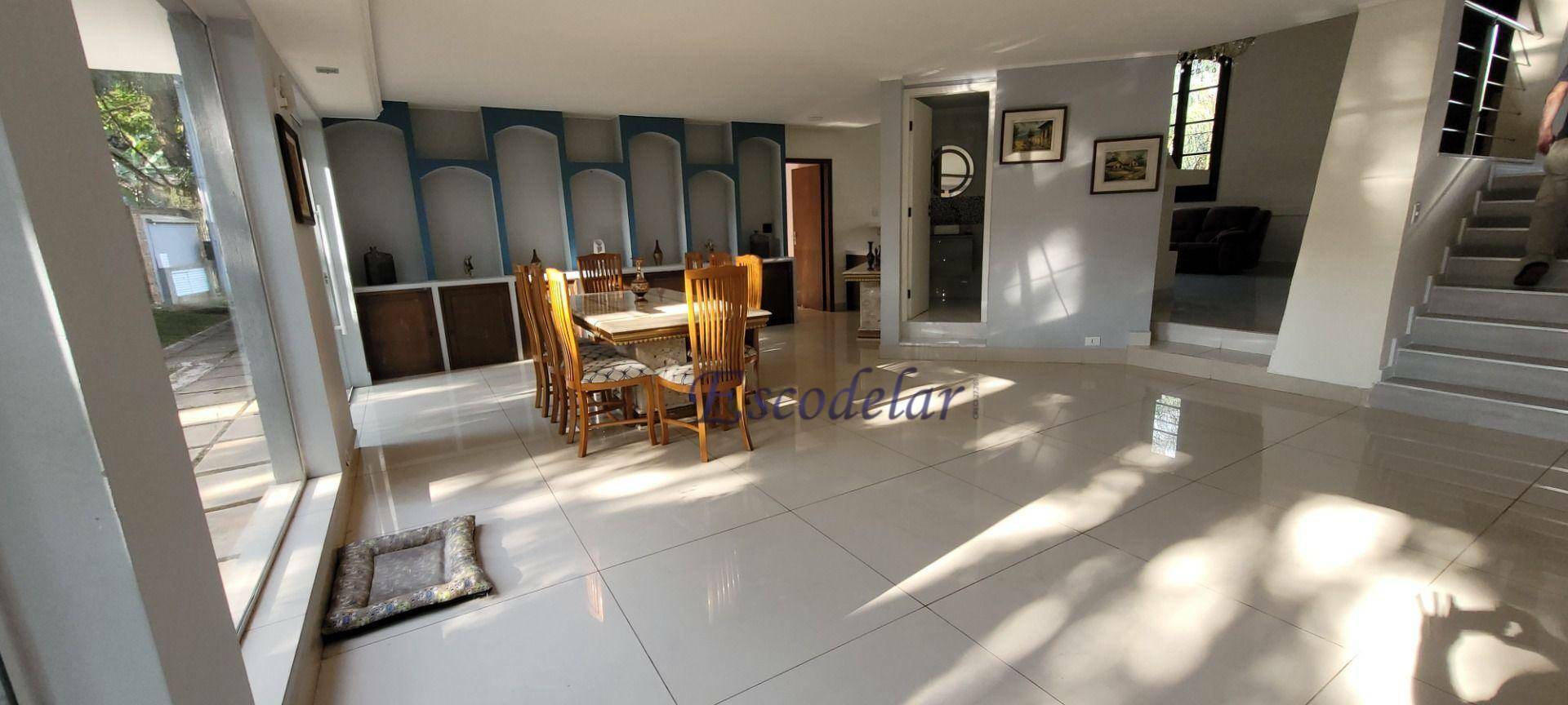 Casa à venda com 6 quartos, 650m² - Foto 5