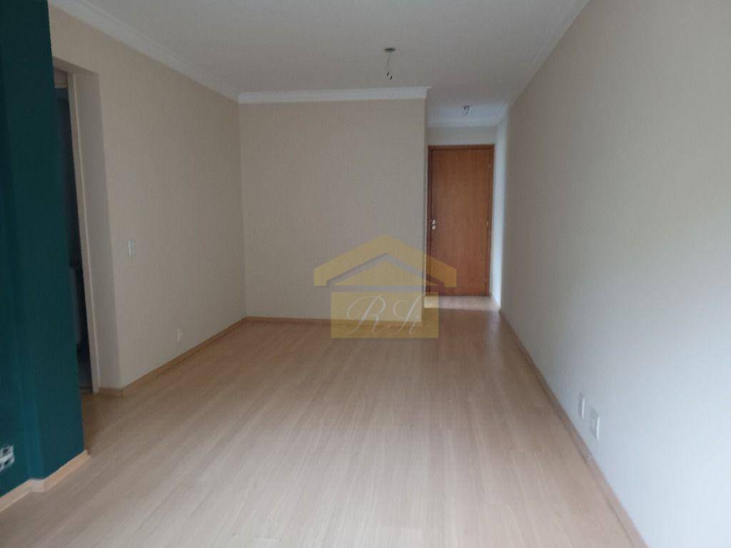 Apartamento à venda com 3 quartos, 65m² - Foto 2