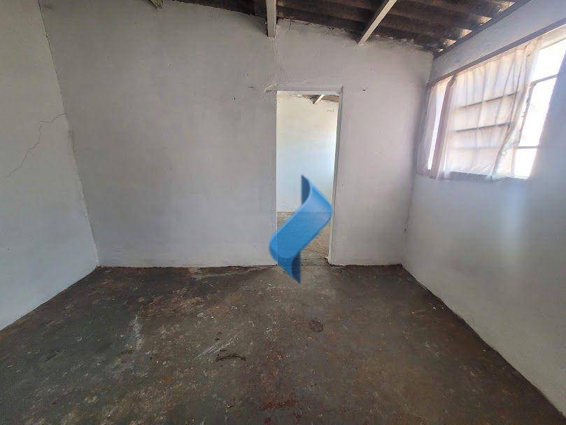 Casa para alugar com 2 quartos, 150m² - Foto 29