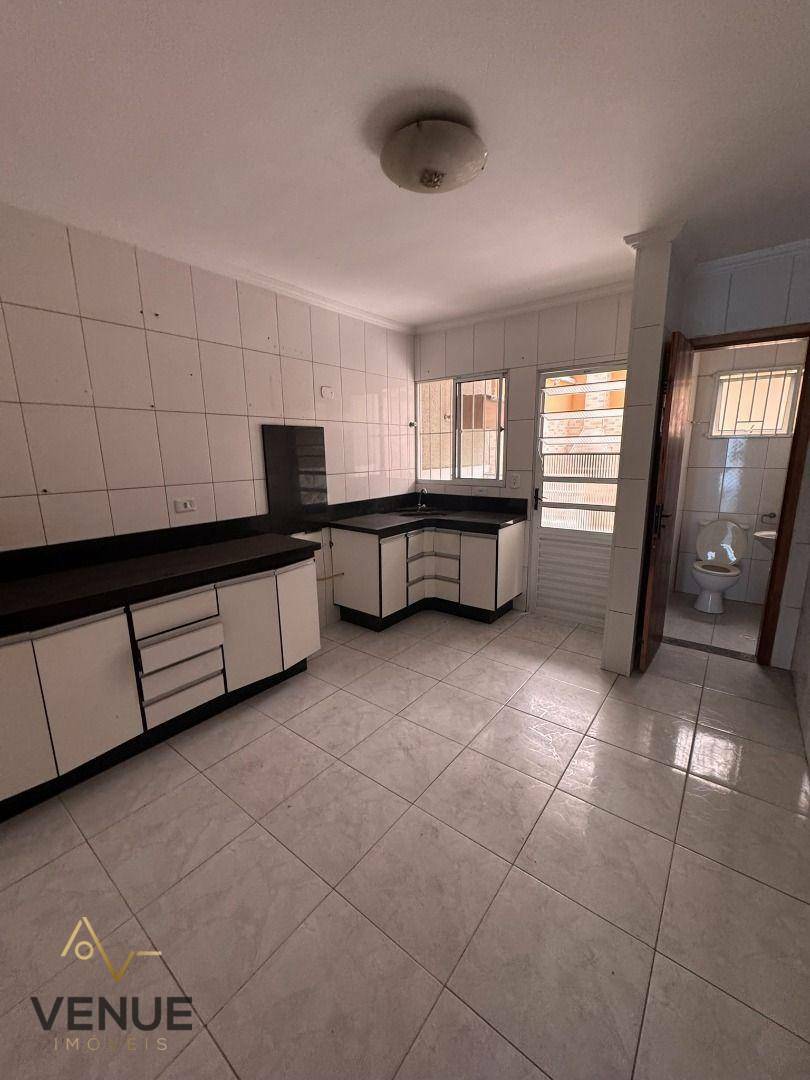 Sobrado à venda com 2 quartos, 94m² - Foto 3