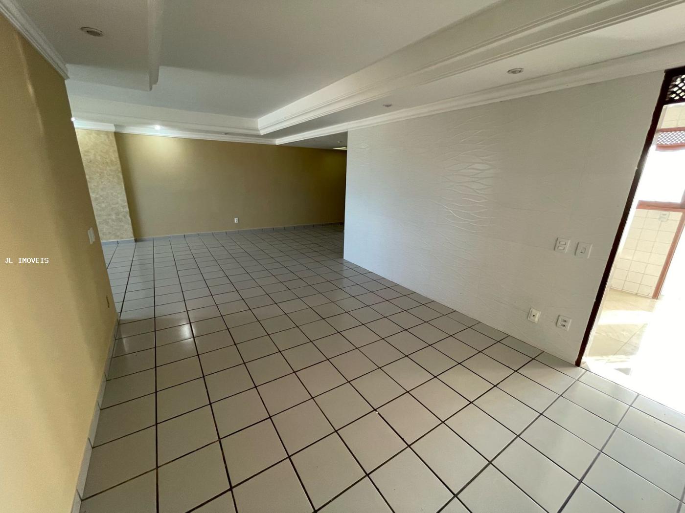 Apartamento para alugar com 3 quartos, 150m² - Foto 4