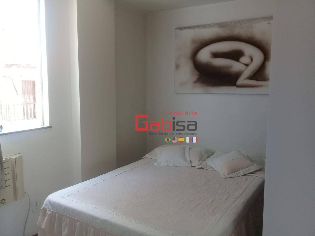 Apartamento à venda com 2 quartos, 75m² - Foto 2