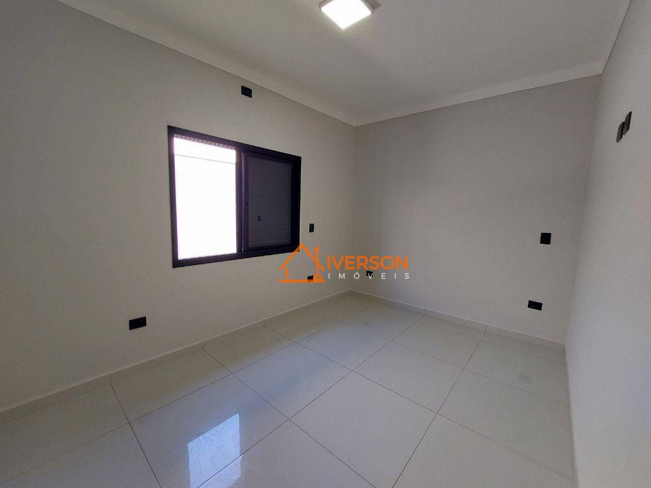 Casa à venda com 4 quartos, 184m² - Foto 18