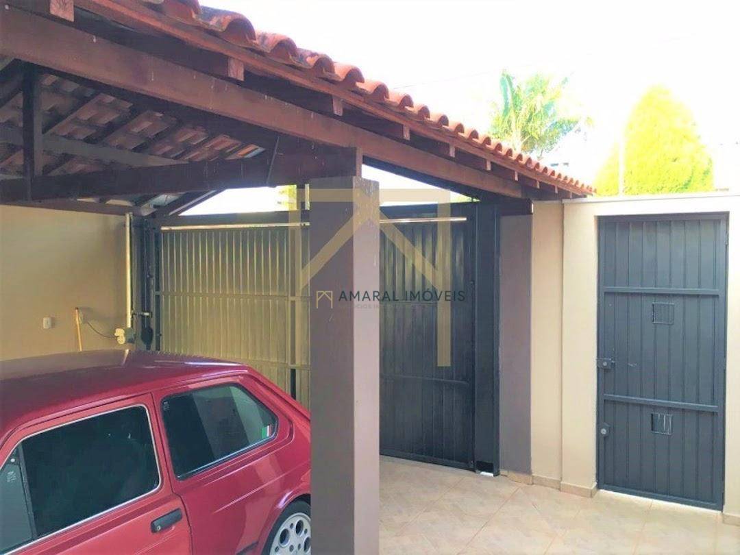 Casa à venda com 3 quartos, 150m² - Foto 3