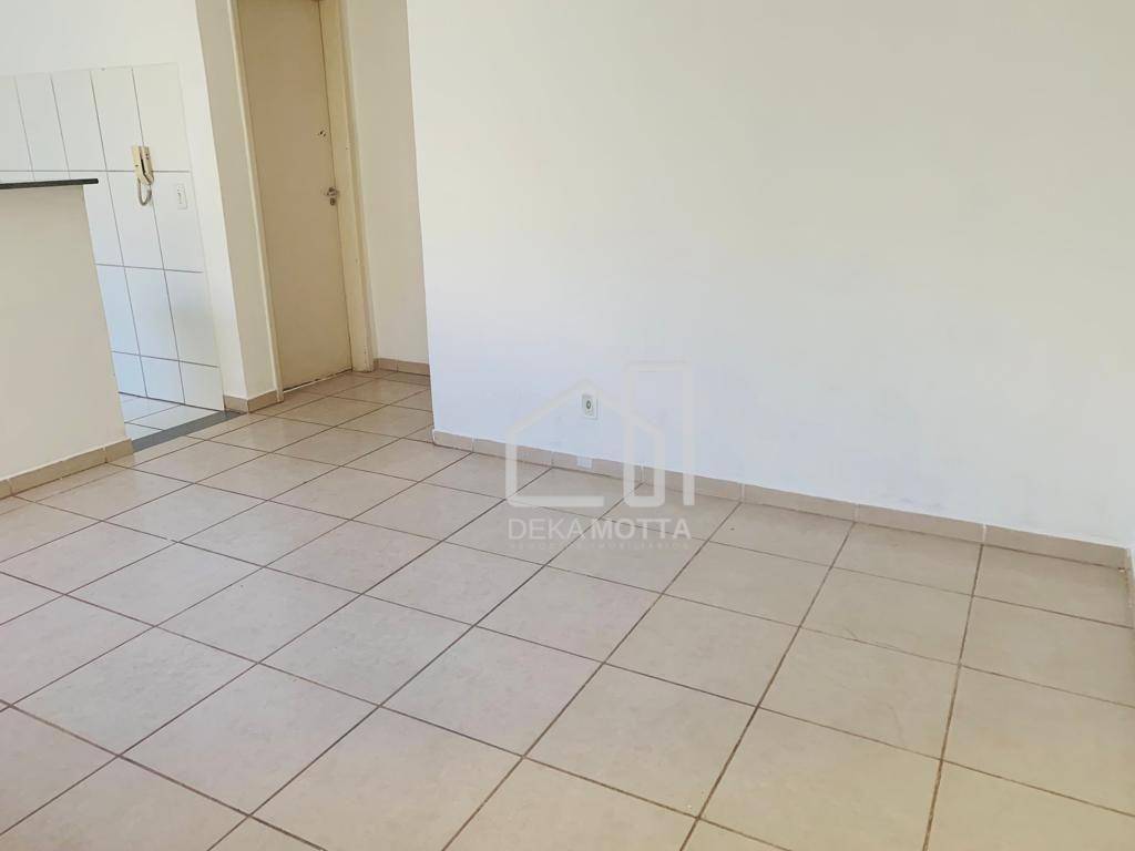 Apartamento à venda com 2 quartos, 44m² - Foto 2