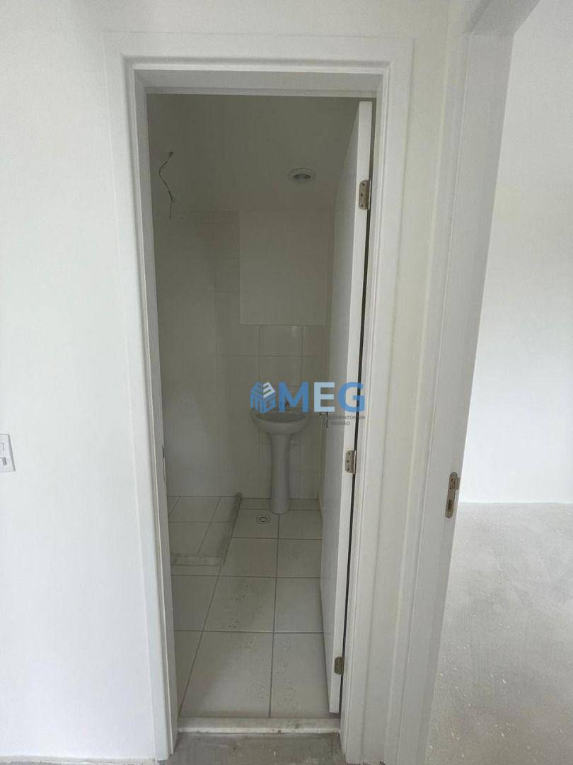 Apartamento à venda com 2 quartos, 41m² - Foto 13