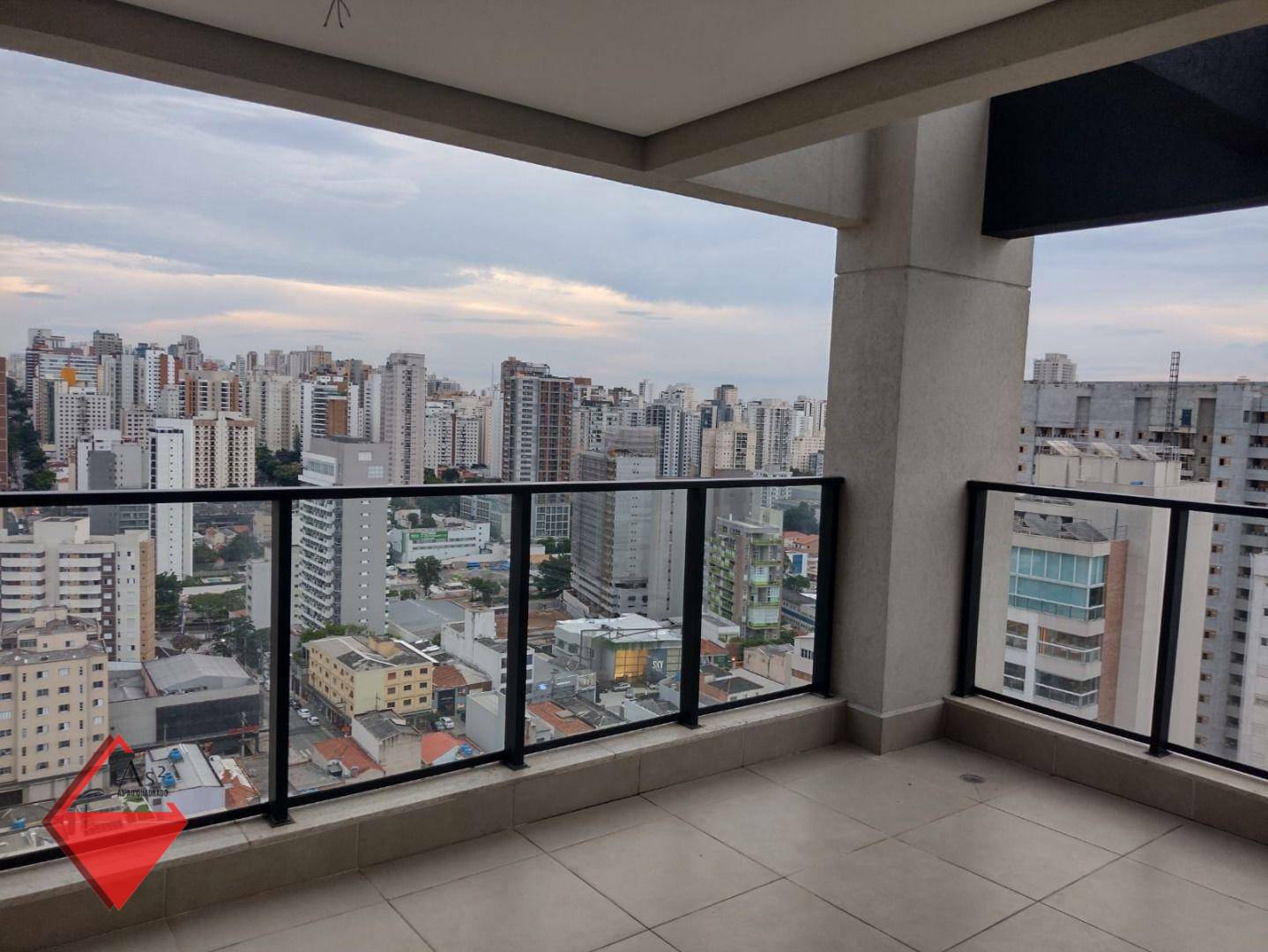 Apartamento à venda com 3 quartos, 219m² - Foto 4