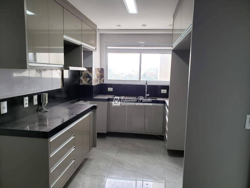 Apartamento à venda com 3 quartos, 154m² - Foto 1