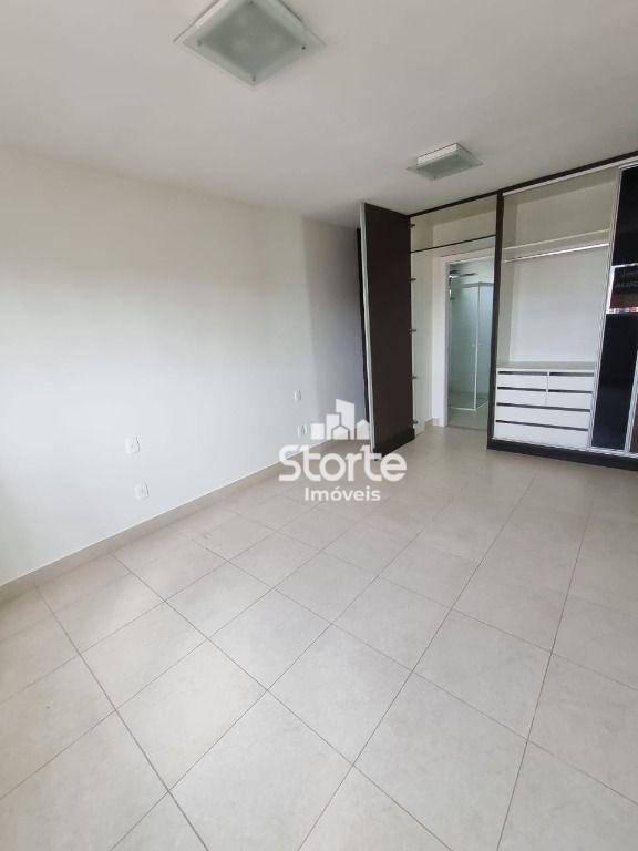 Apartamento para alugar com 3 quartos, 164m² - Foto 10