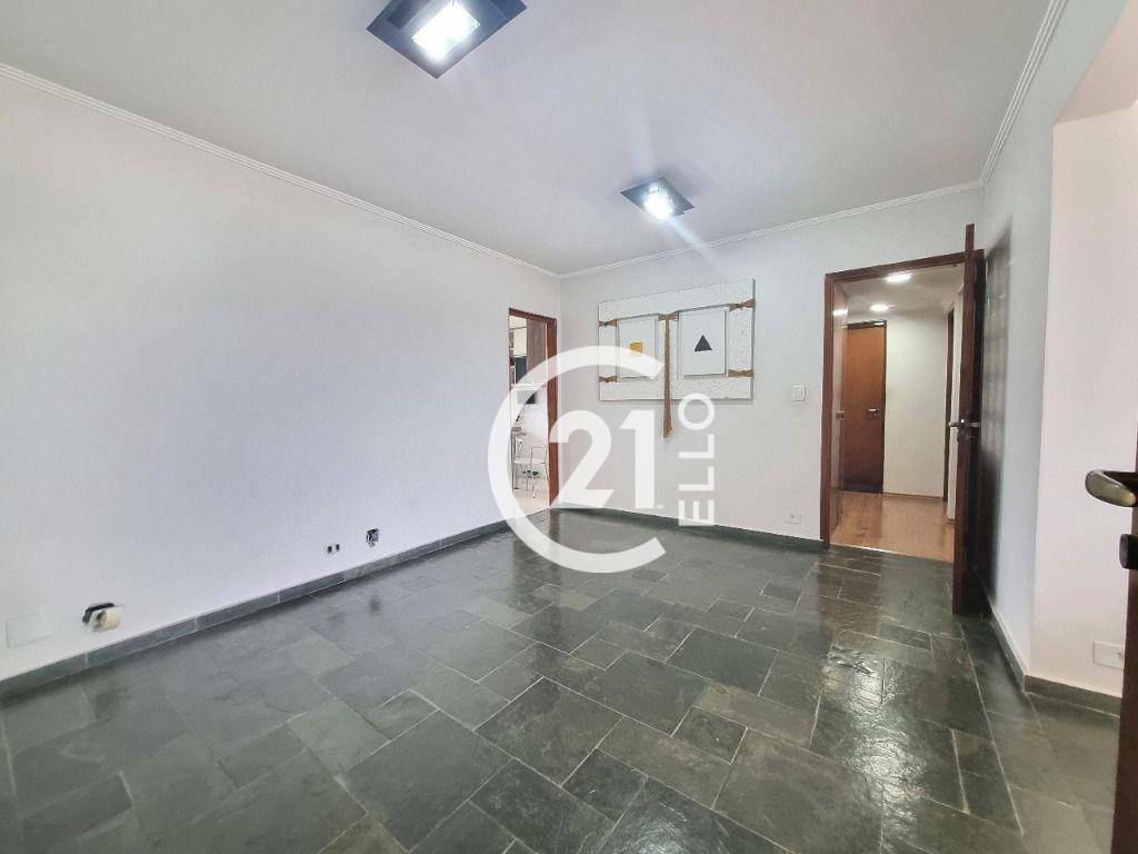 Cobertura à venda com 3 quartos, 220m² - Foto 3