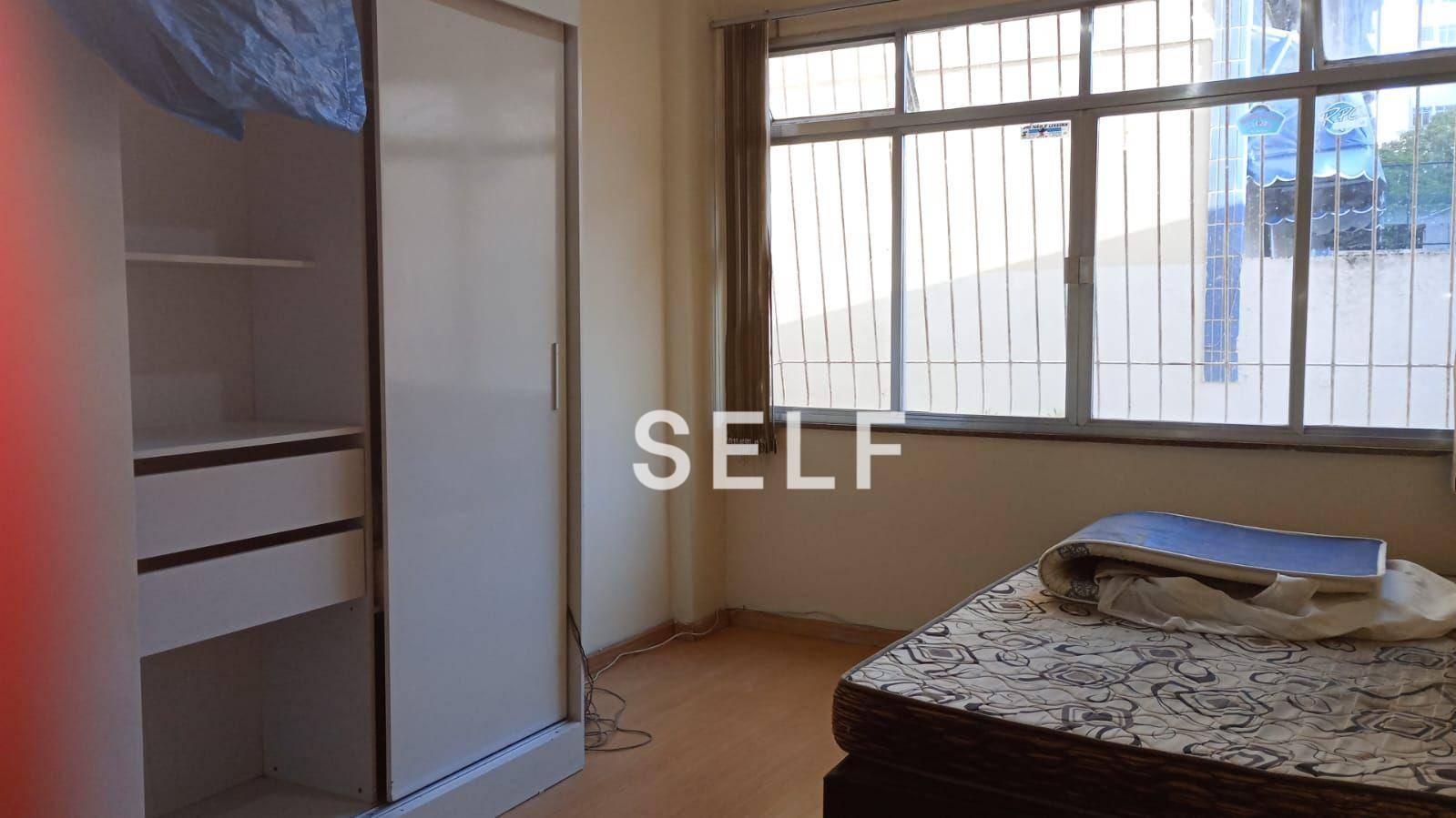 Apartamento à venda com 3 quartos, 130m² - Foto 4