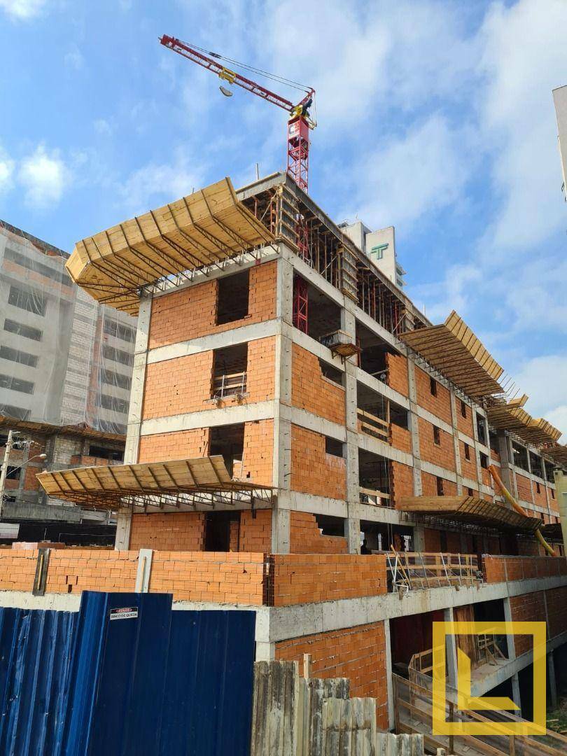 Apartamento à venda com 2 quartos, 72m² - Foto 15