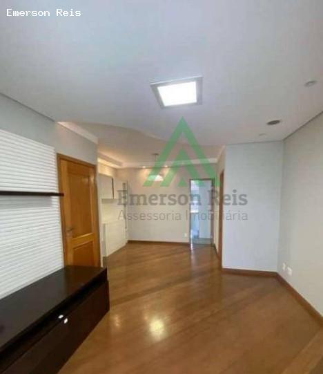 Casa à venda com 3 quartos, 104m² - Foto 1