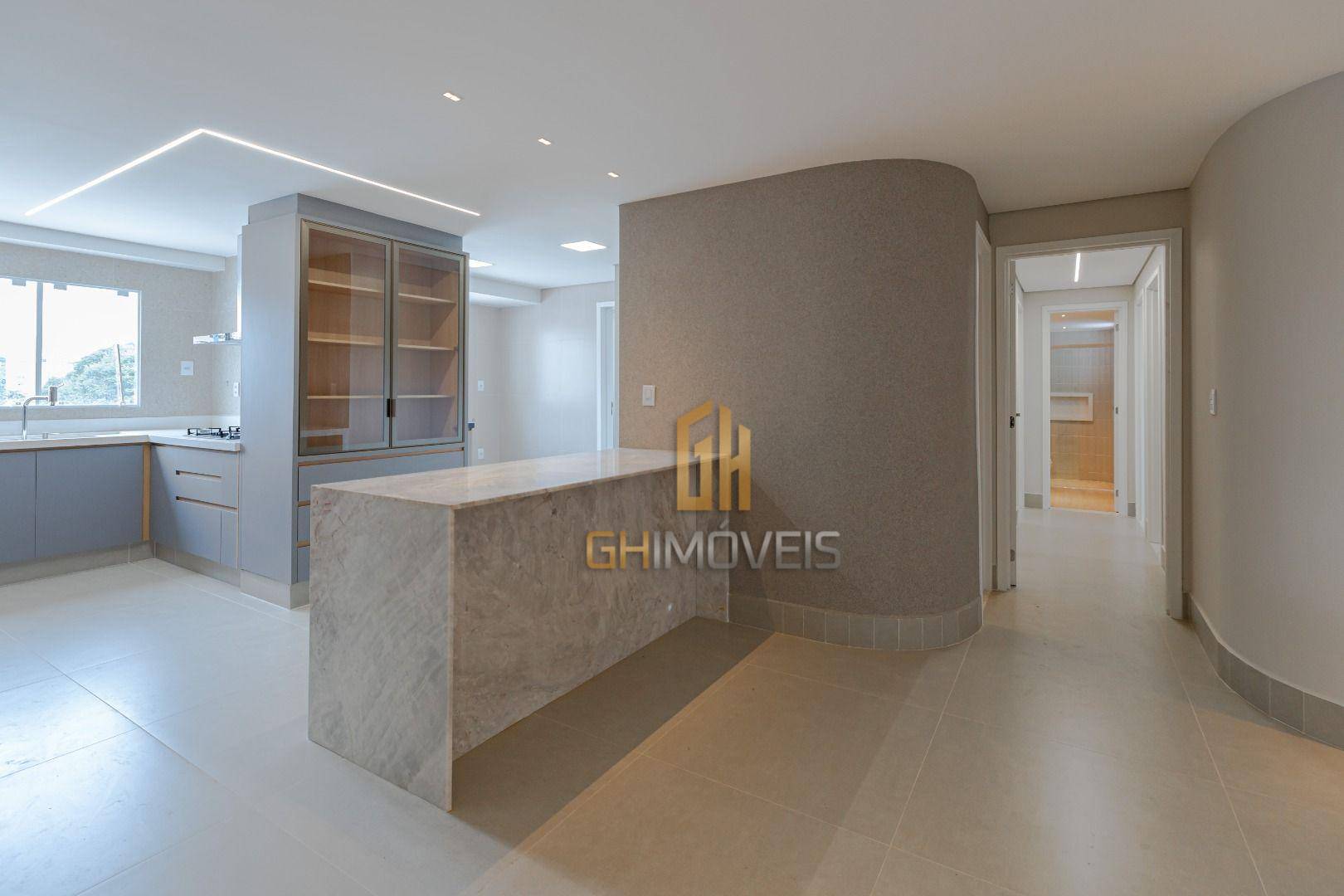 Apartamento à venda com 3 quartos, 122m² - Foto 1