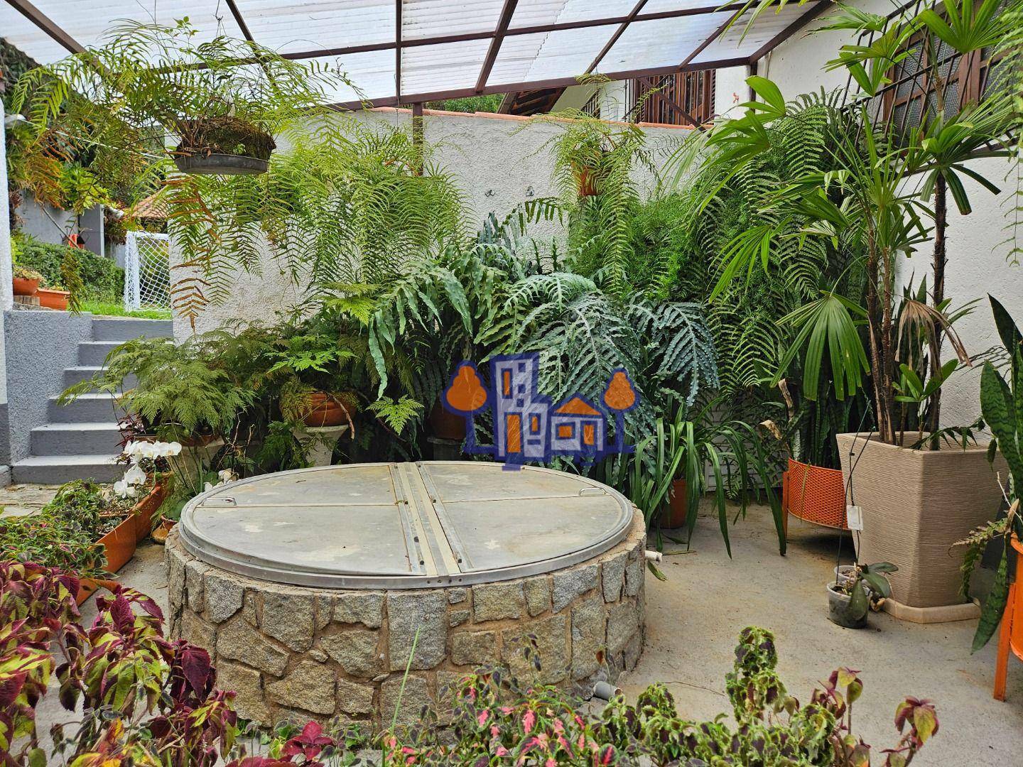 Casa à venda com 4 quartos, 300m² - Foto 60
