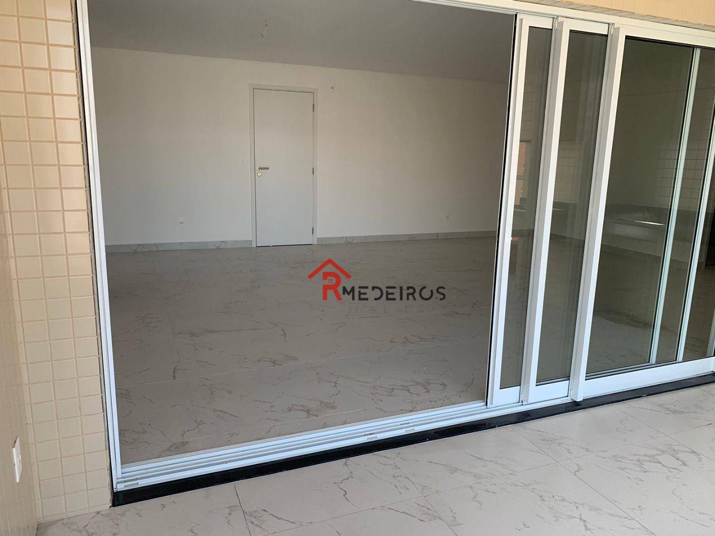 Apartamento à venda com 3 quartos, 147m² - Foto 8