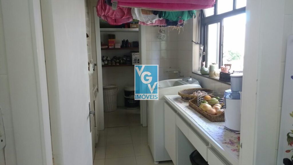 Apartamento à venda com 3 quartos, 140m² - Foto 5