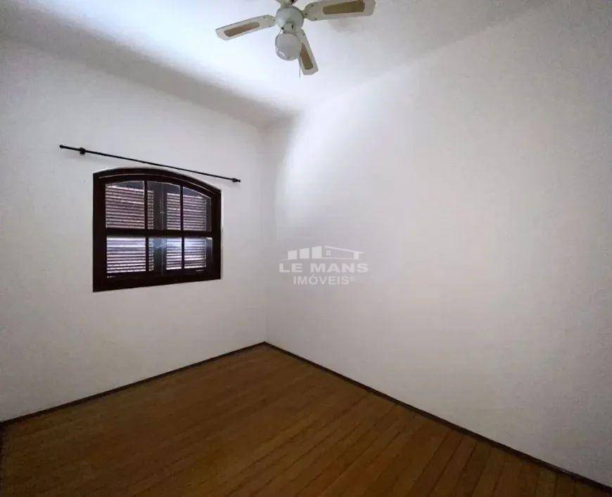 Casa para alugar com 4 quartos, 210m² - Foto 12