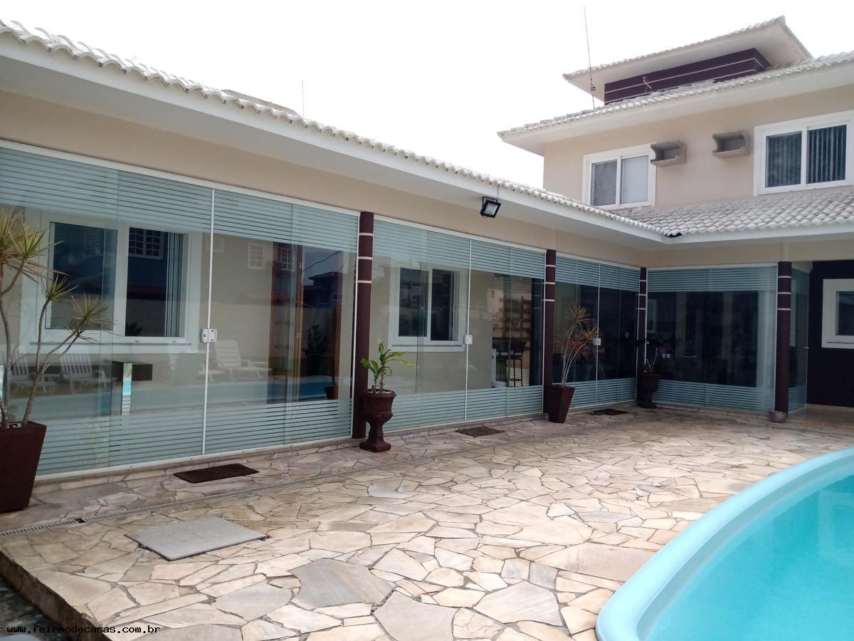 Casa à venda com 5 quartos, 250m² - Foto 3