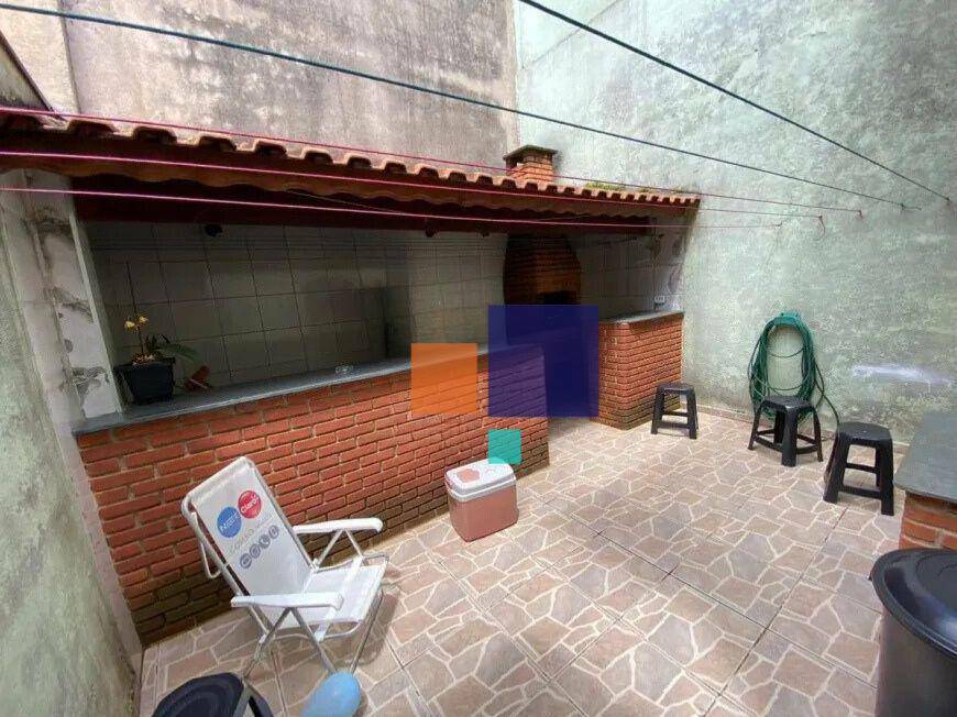 Sobrado à venda com 4 quartos, 146m² - Foto 2