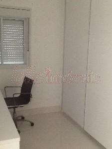 Apartamento para alugar com 2 quartos, 74m² - Foto 4