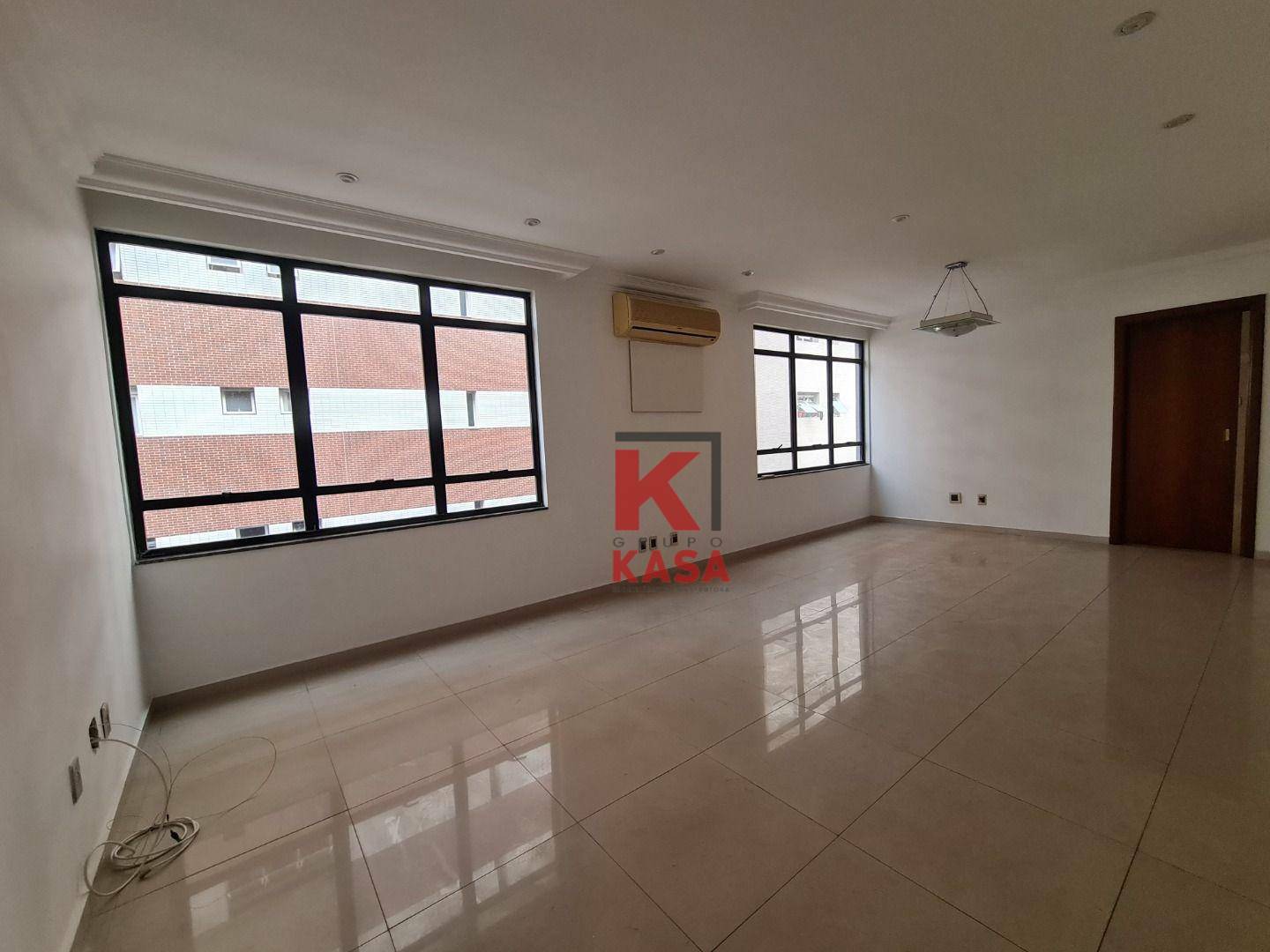 Apartamento, 3 quartos, 145 m² - Foto 2