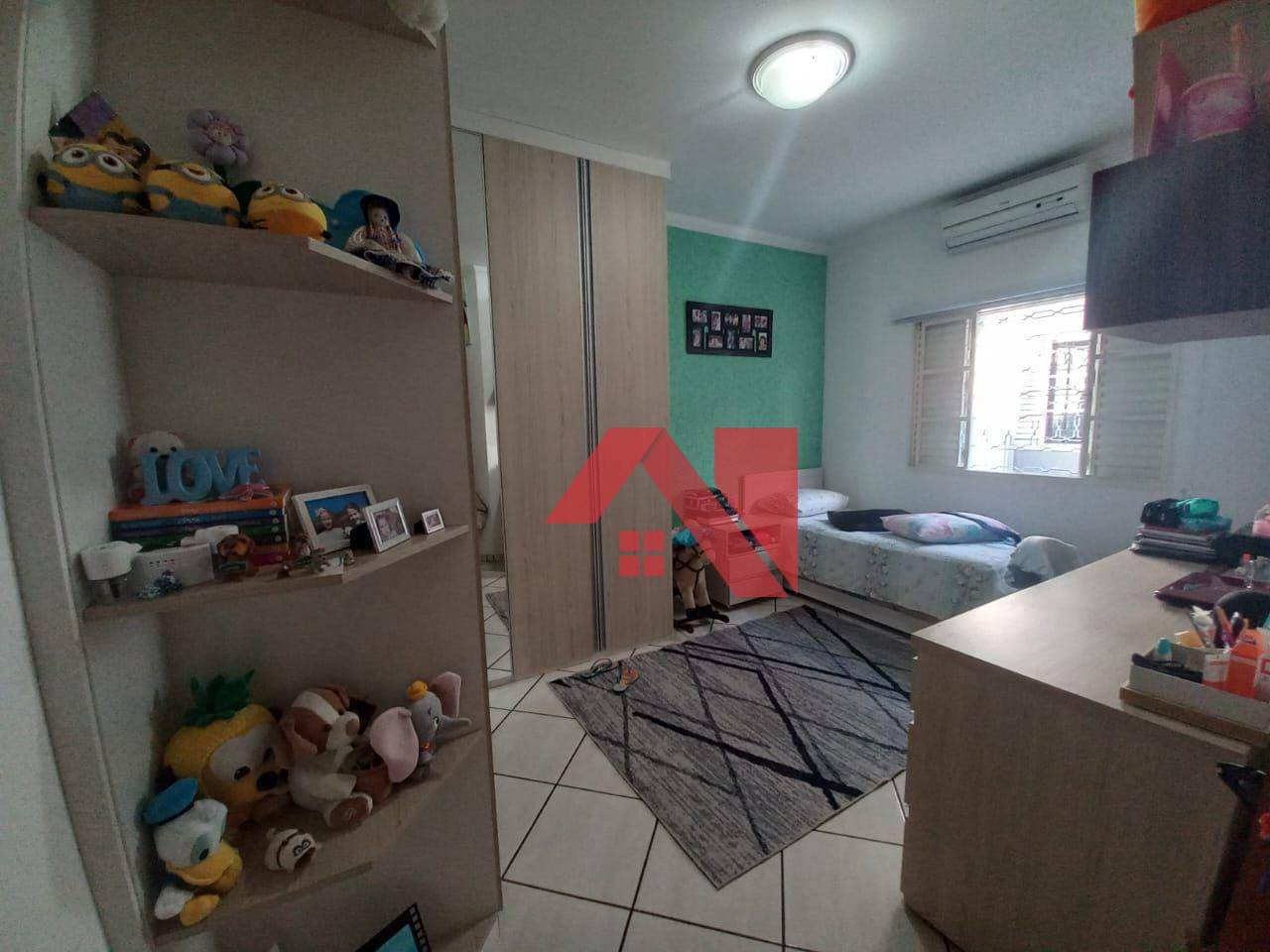 Casa à venda com 2 quartos, 140m² - Foto 5