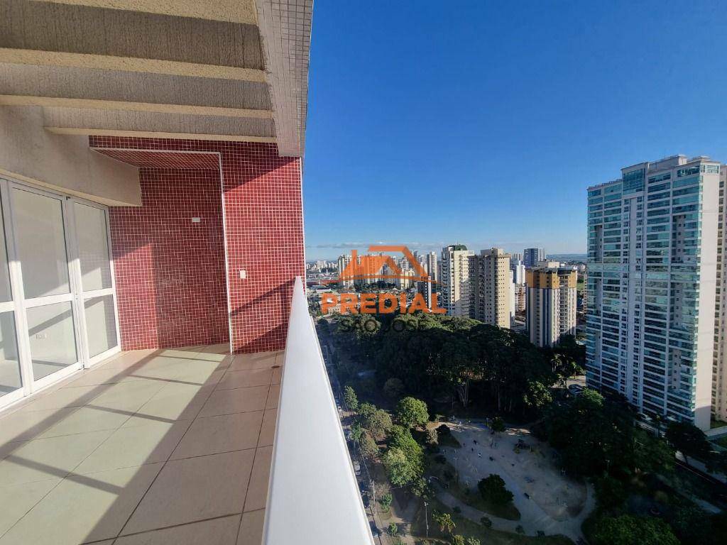 Apartamento à venda com 4 quartos, 238m² - Foto 2