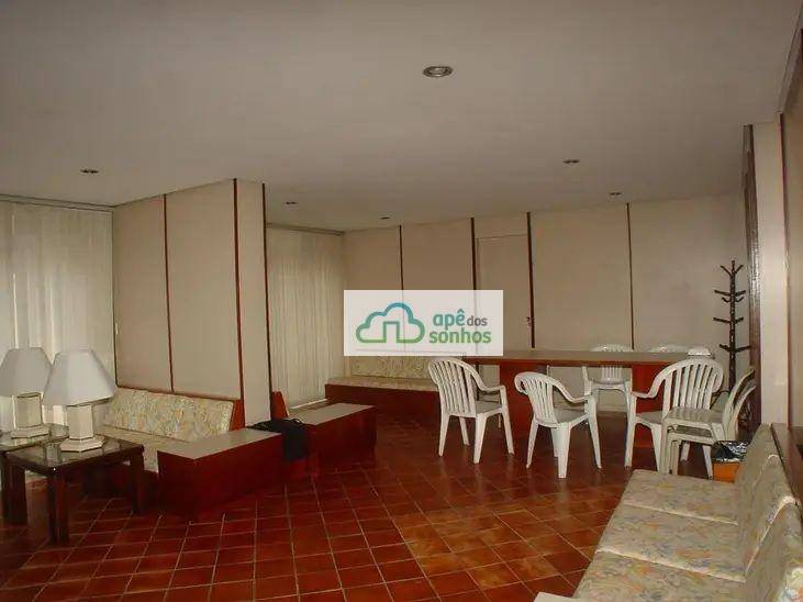 Apartamento à venda com 2 quartos, 80m² - Foto 19