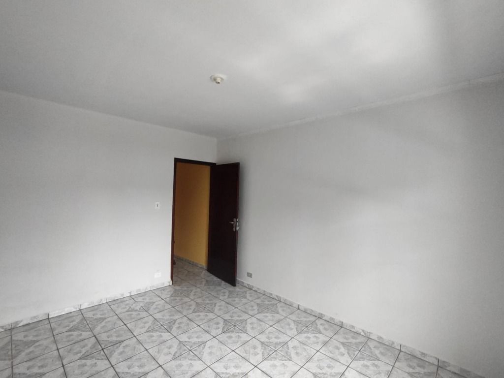 Sobrado à venda com 3 quartos, 230m² - Foto 15